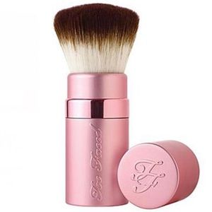 Too faced Kabuki brush